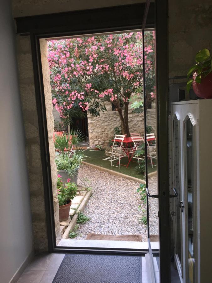 Chambre Sur Jardin Secret - Avignon Centre - Climatisee Eksteriør bilde